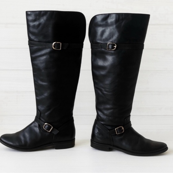 Frye. Black Leather. Double Buckle Straps.
Shirley Boots. Women 5.5. - Picture 3 of 5